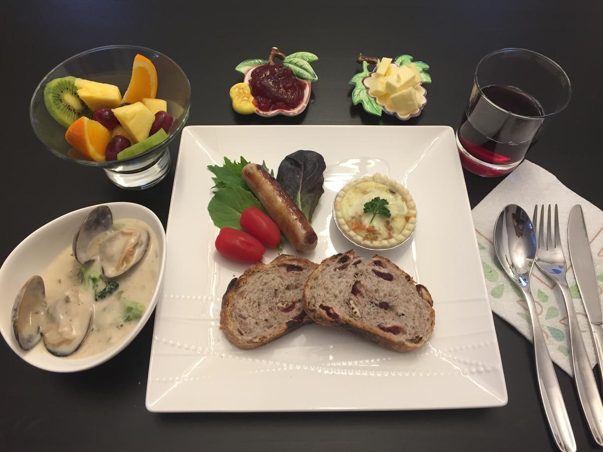 Bed & Breakfast Monarch Канмор Екстериор снимка